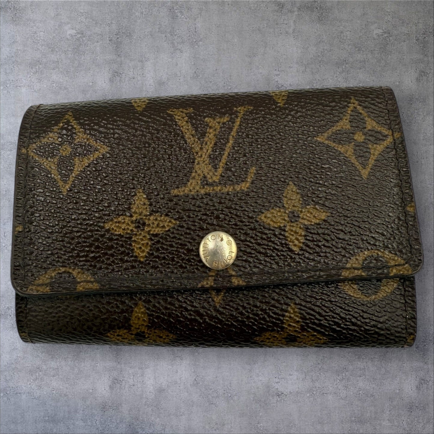 313. Louis Vuitton Monogram 6 Key Ring Holder