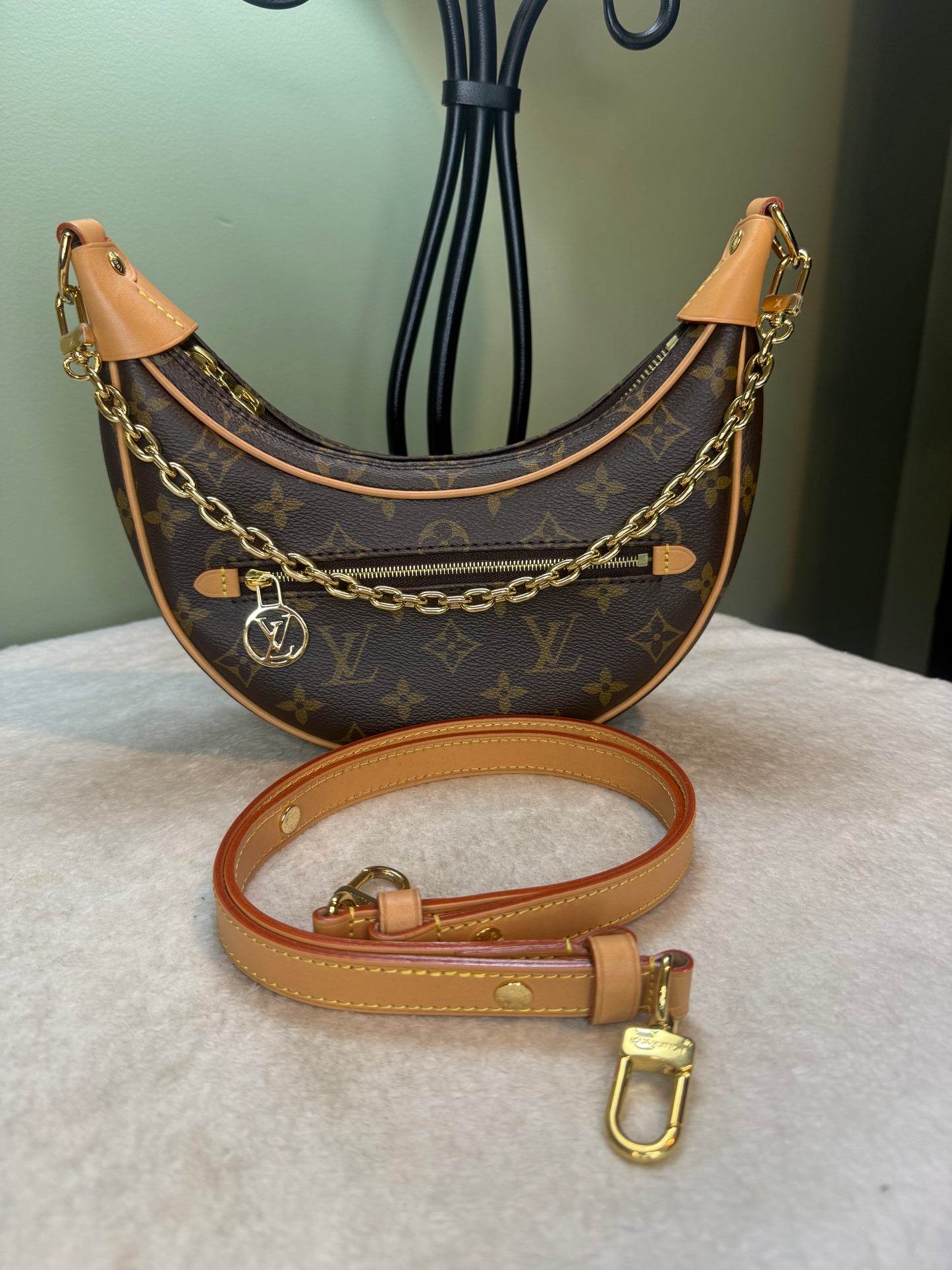 1278. Louis Vuitton Monogram Loop Bag