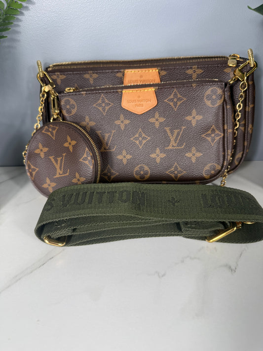 2244. Louis Vuitton Monogram Multi Pochette with Green Strap