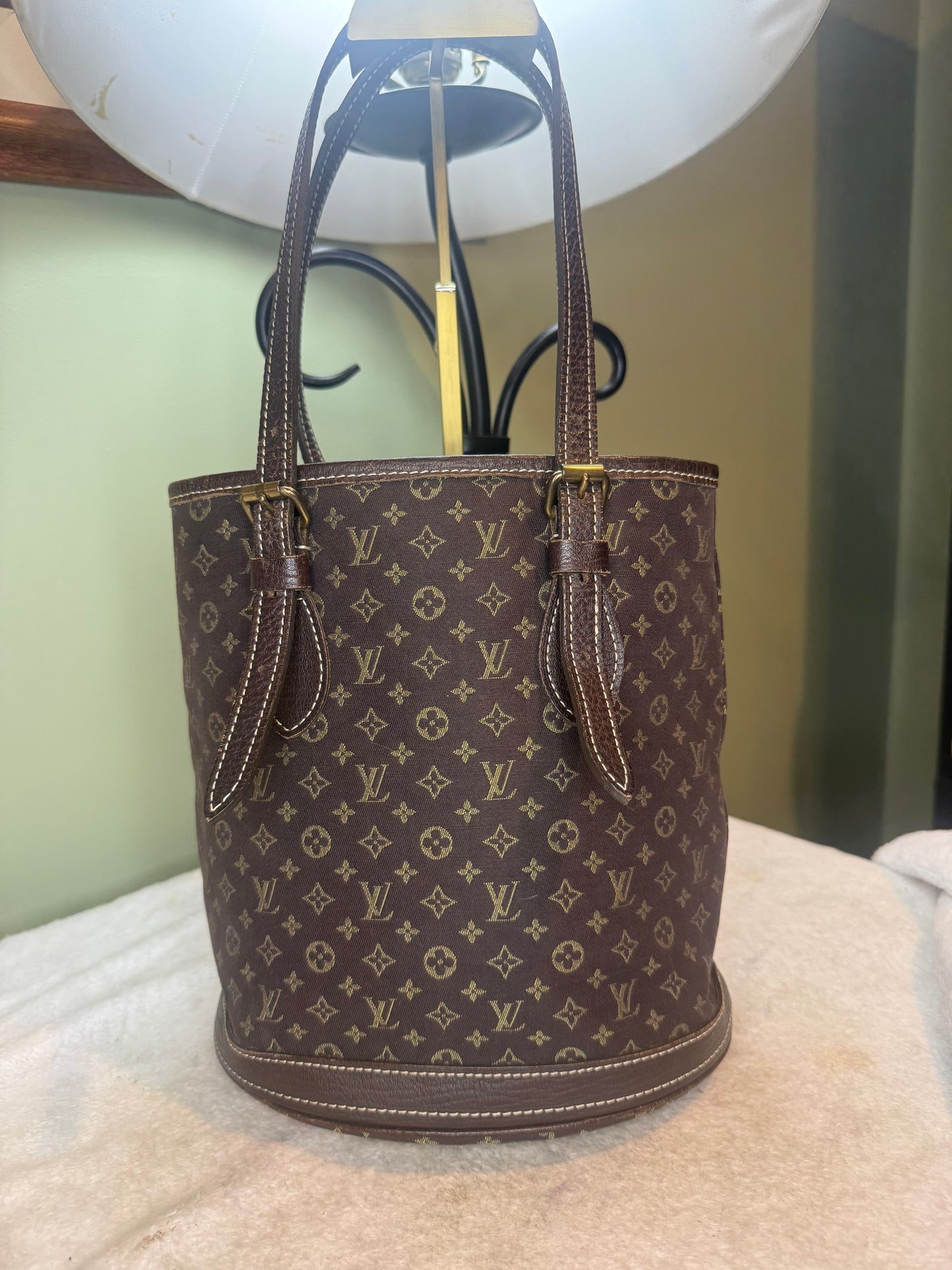 1527. Louis vuitton Dark Brown Mini Lin Bucket Bag PM
