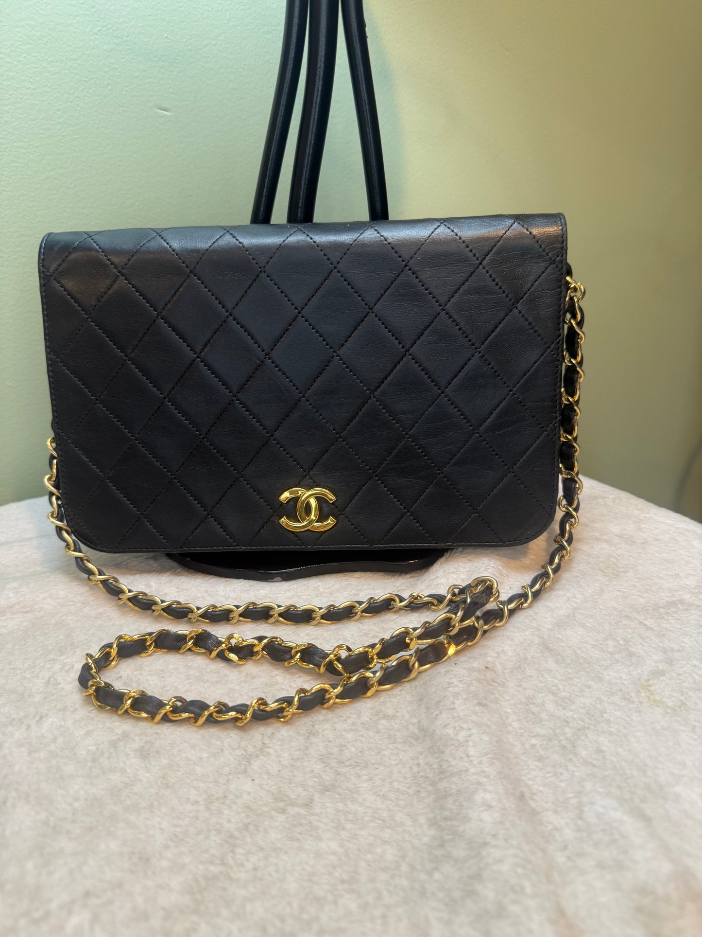 1683. Chanel Black Lambskin Matelasse Full Flap Push Lock Shoulder Bag (2:1991-1994)