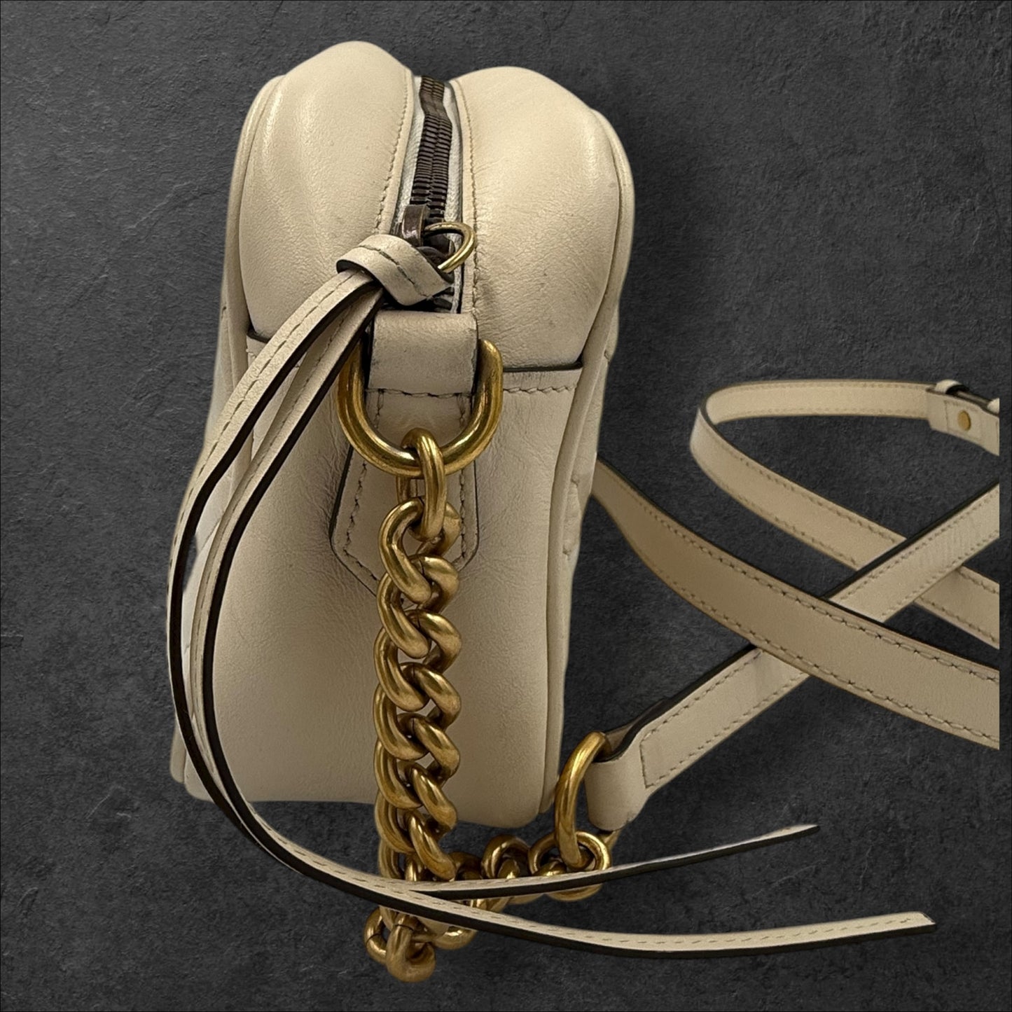 283. Gucci Cream Medium Marmont Quilted Leather Crossbody Camera Bag