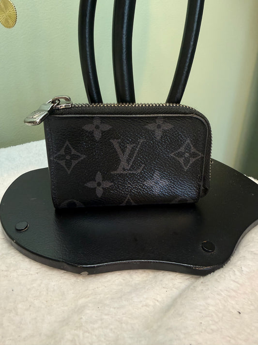 511. Louis Vuitton Monogram Eclipse Card Wallet