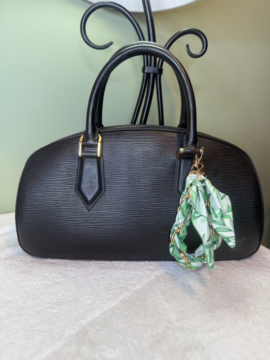 2012. Louis Vuitton Black Epi Jasmin Top Handle