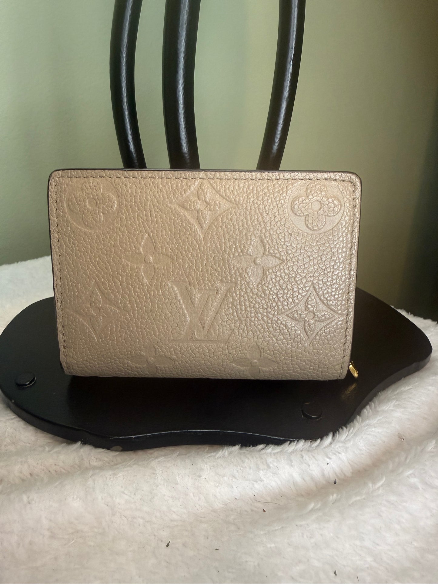 201. Louis Vuitton Monogram Empriente compact Clea Wallet