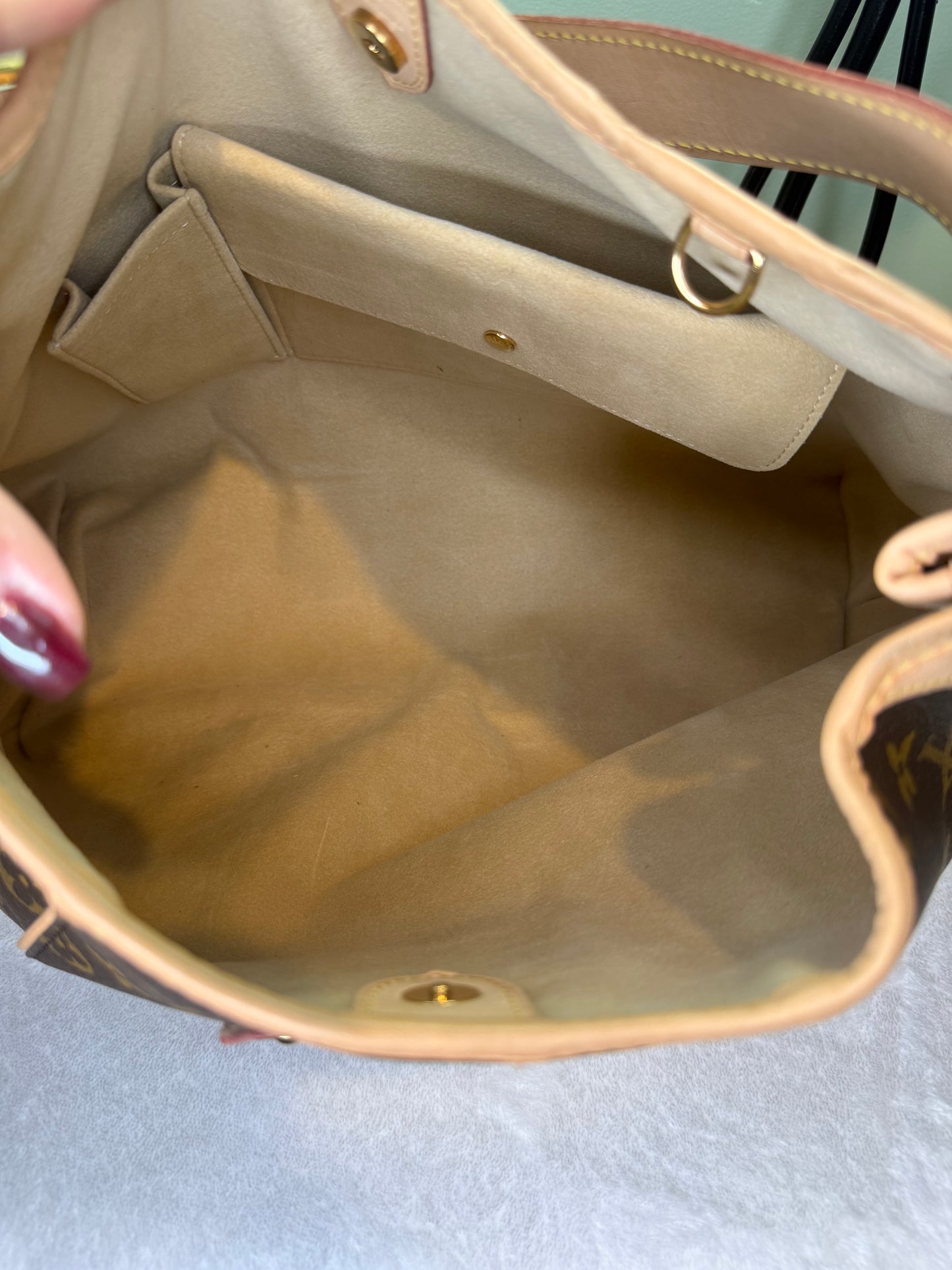 1774. Louis Vuitton Monogram Galleria PM