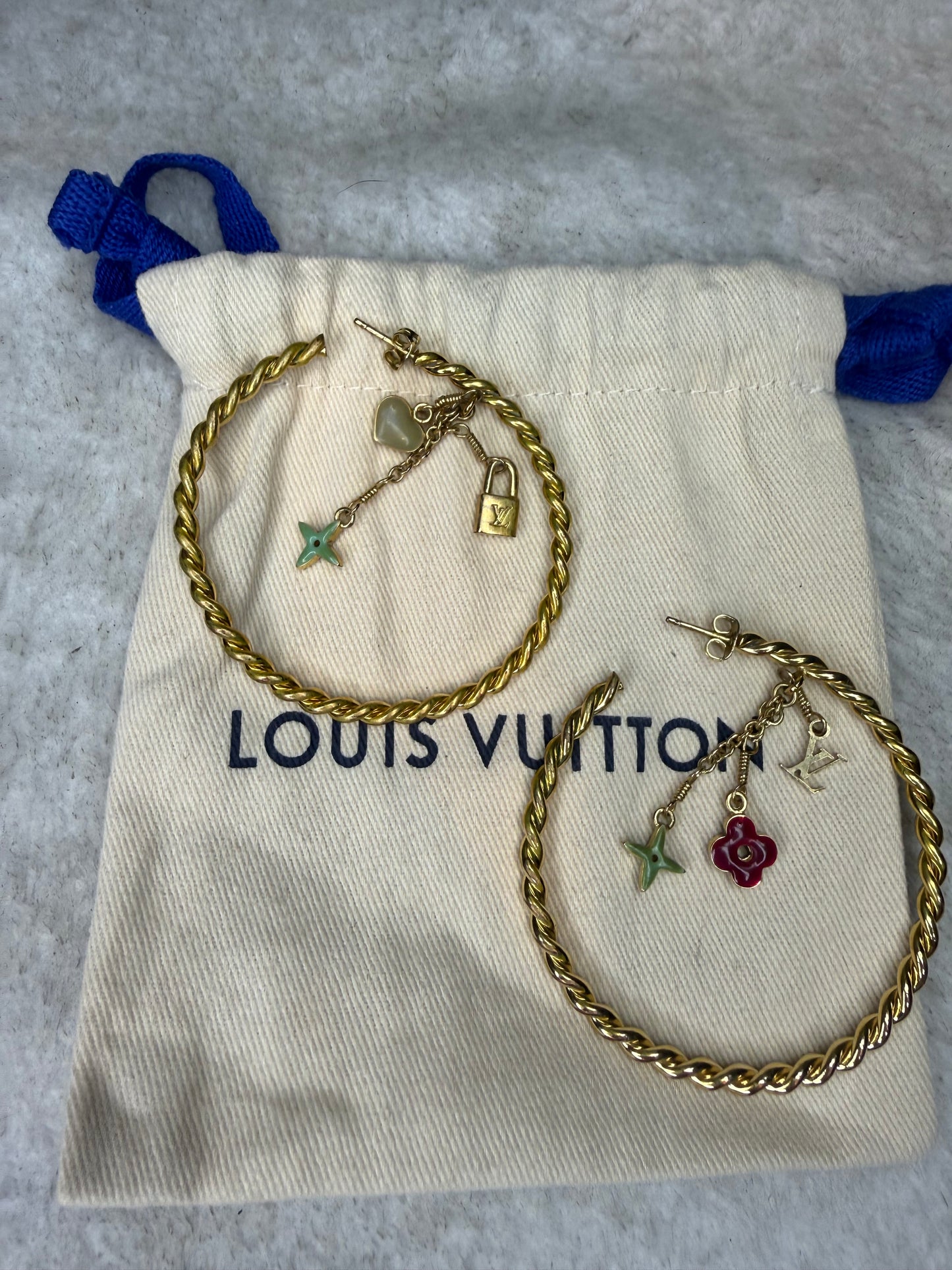 1534. Louis Vuitton Sweet Monogram Large Hoops