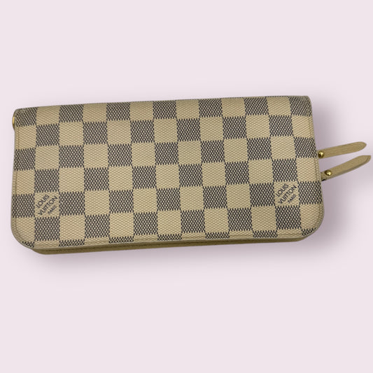 426. Louis Vuitton Damier Azur Insolite Wallet