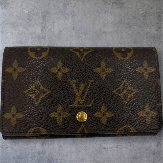 342. Louis Vuitton Monogram Tresor Wallet