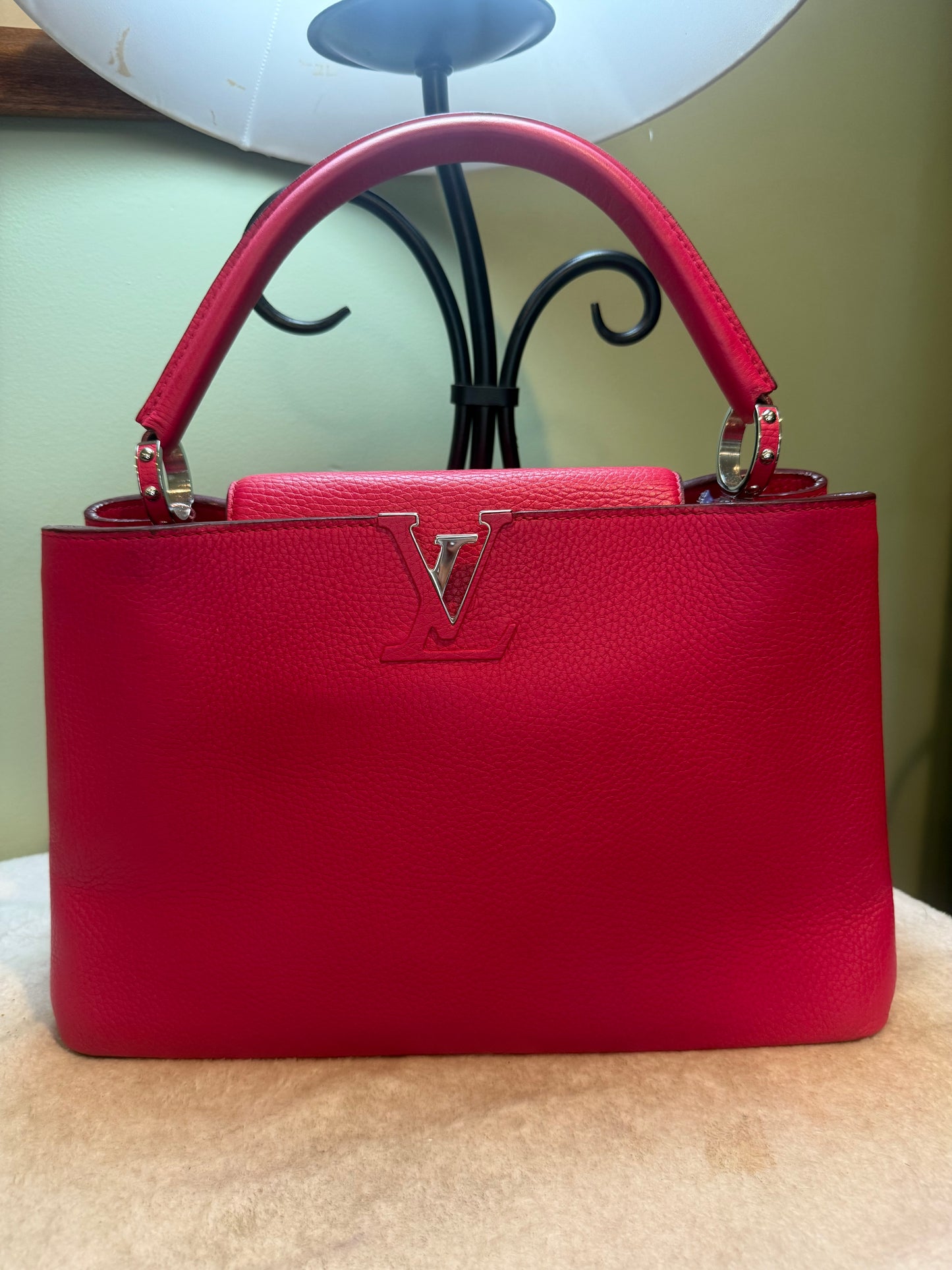 1681. Louis Vuitton Pink Taurillon Leather Capucines MM