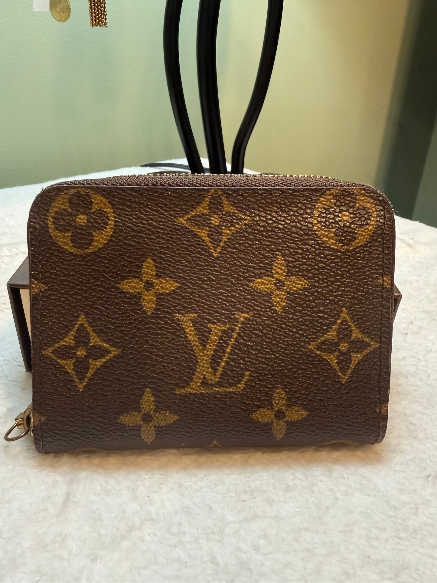 505. Louis Vuitton Monogram Compact Zippy Wallet