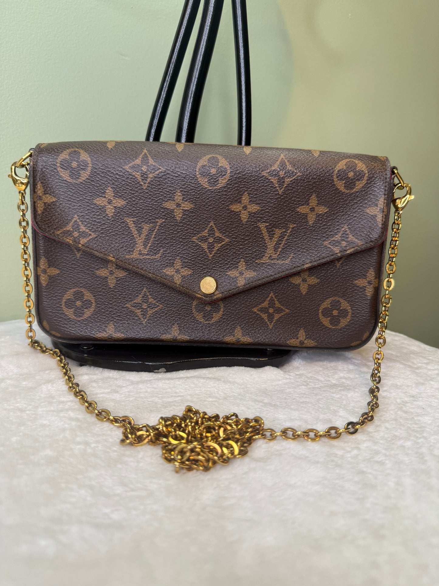 1771. Louis Vuitton Monogram Felicie Pochette