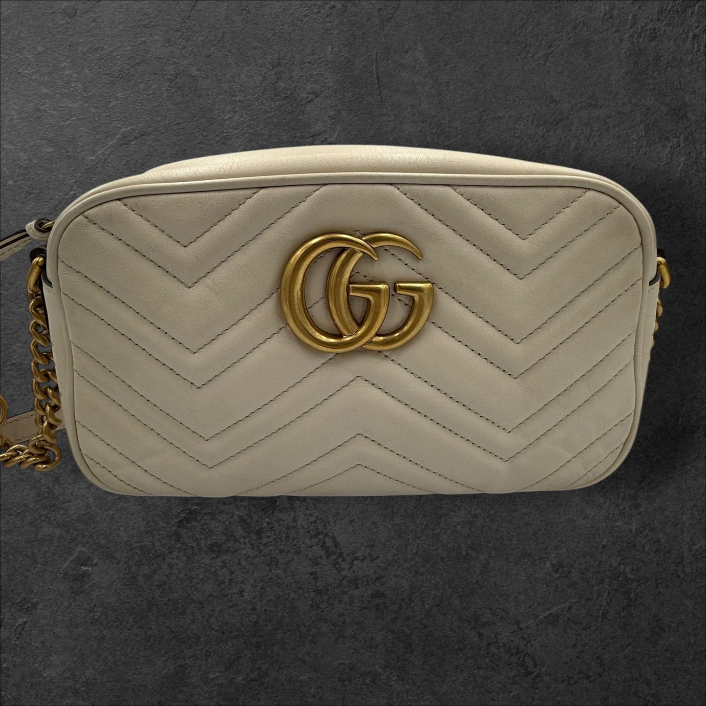 283. Gucci Cream Medium Marmont Quilted Leather Crossbody Camera Bag