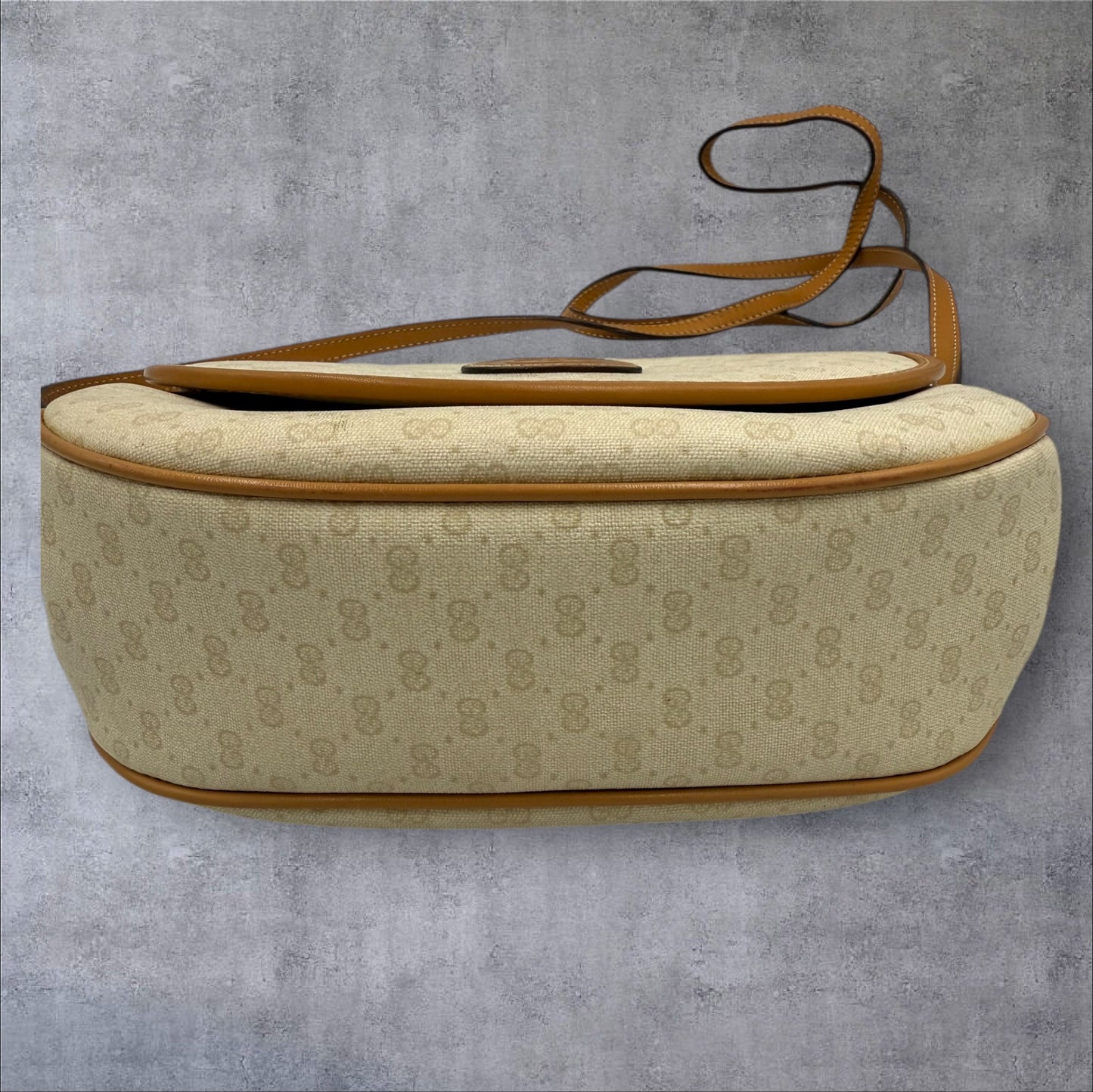 289. Gucci Vintage Micro GG Cream Crossbody Bag