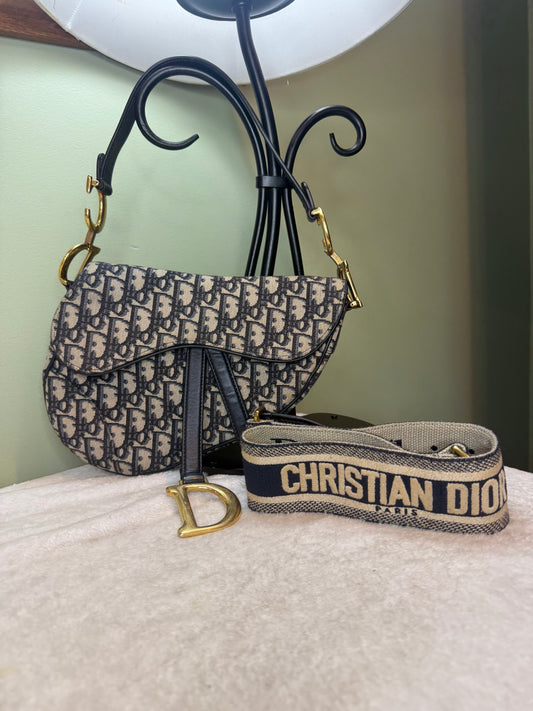 1185. Christian Dior Oblique Jacquard Saddle Bag