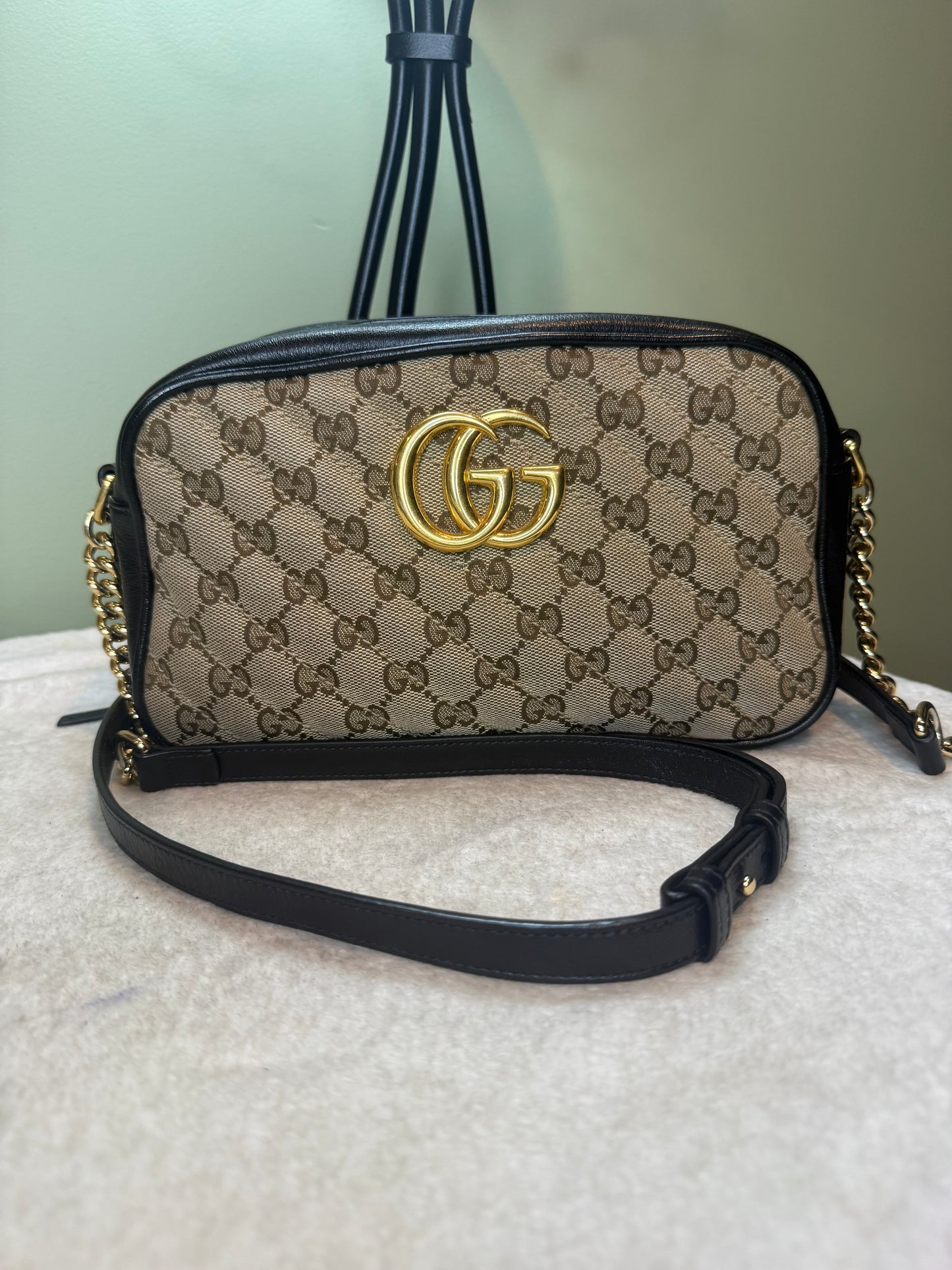 1545. Gucci GG Marmont Beige/Black Quilted Canvas Camera Bag