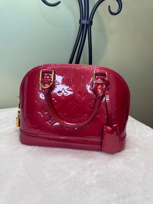 1722. Louis Vuitton Red Vernis Alma BB