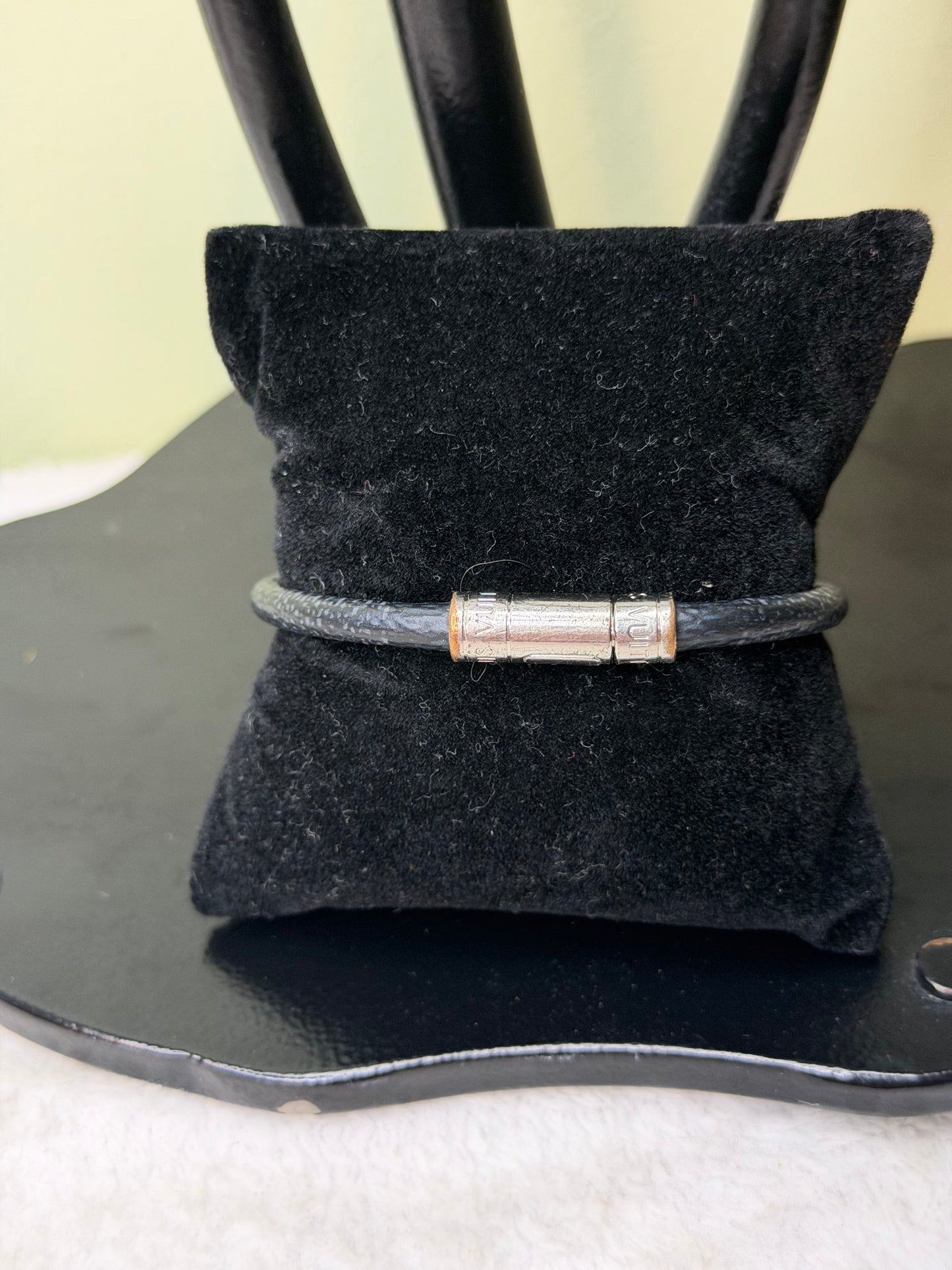 1564. Louis Vuitton Damier Graphite Keep It Bracelet