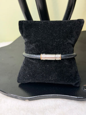 1564. Louis Vuitton Damier Graphite Keep It Bracelet