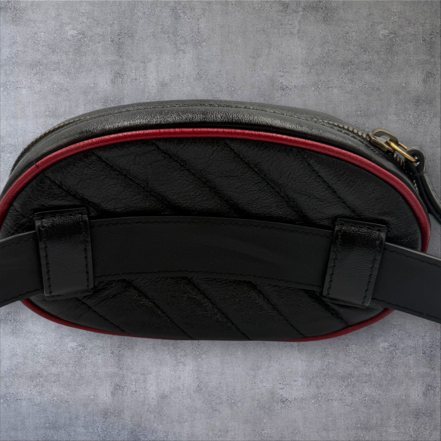340. Gucci GG Black Calfskin Marmont Matelasse Leather Belt Bag with red trim