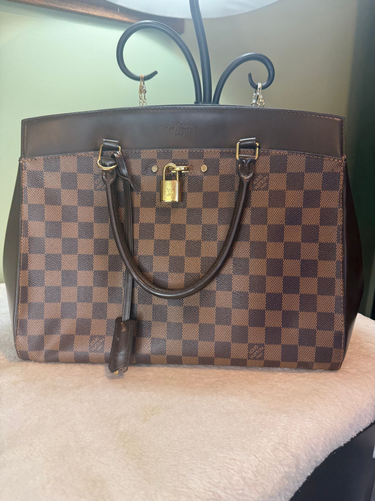 480. Louis Vuitton Damier Ebene Rivoli MM