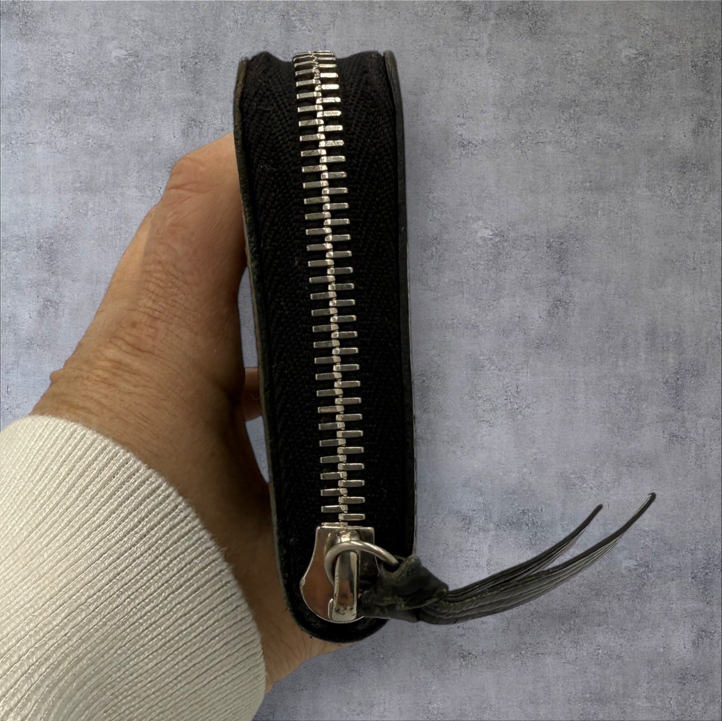 312. Louis Vuitton Black Epi Long Zippy Wallet