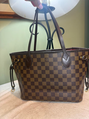 1439. Louis Vuitton Damier Ebene Neverfull PM