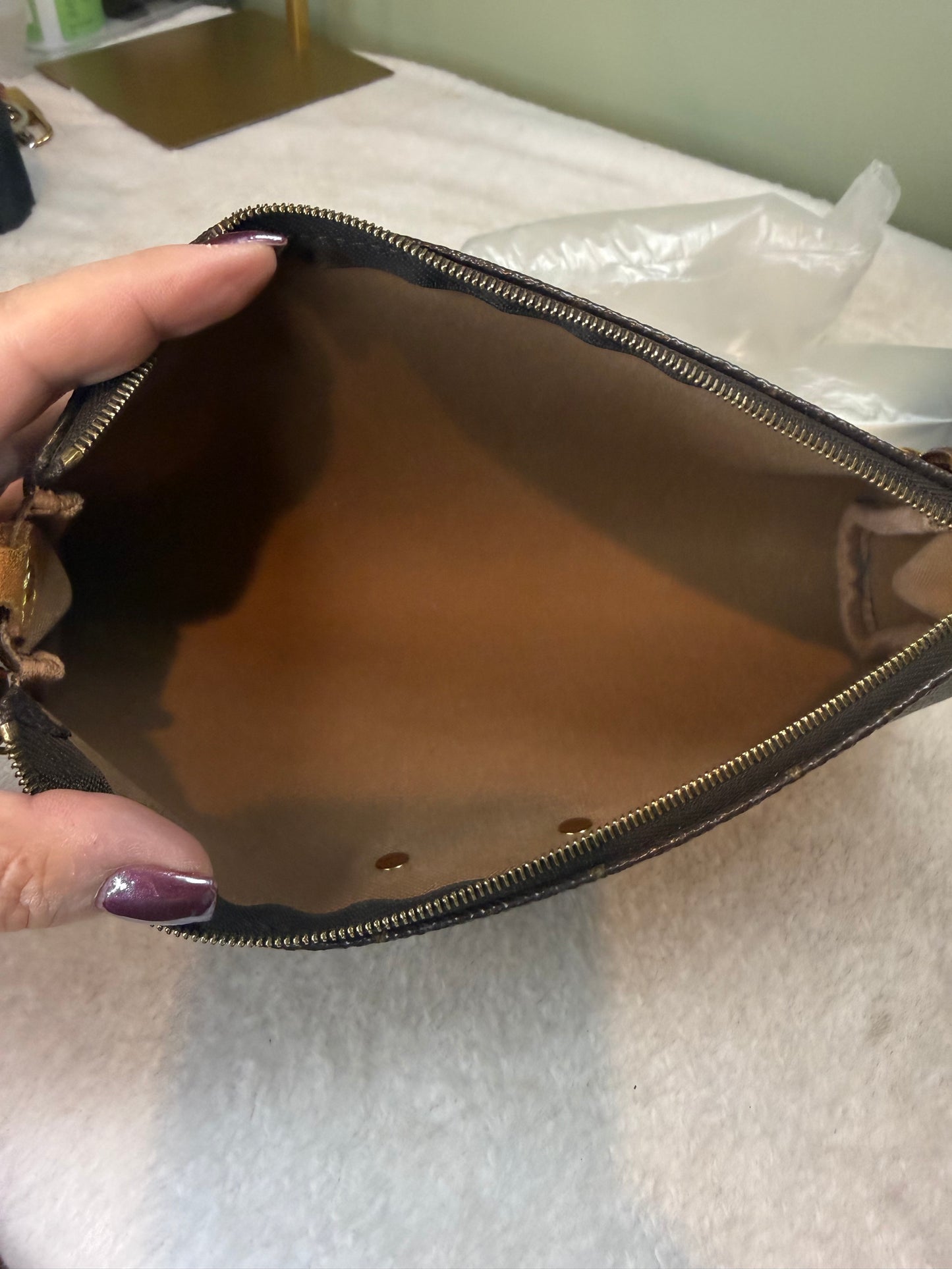 1280. Louis Vuitton Monogram Eva