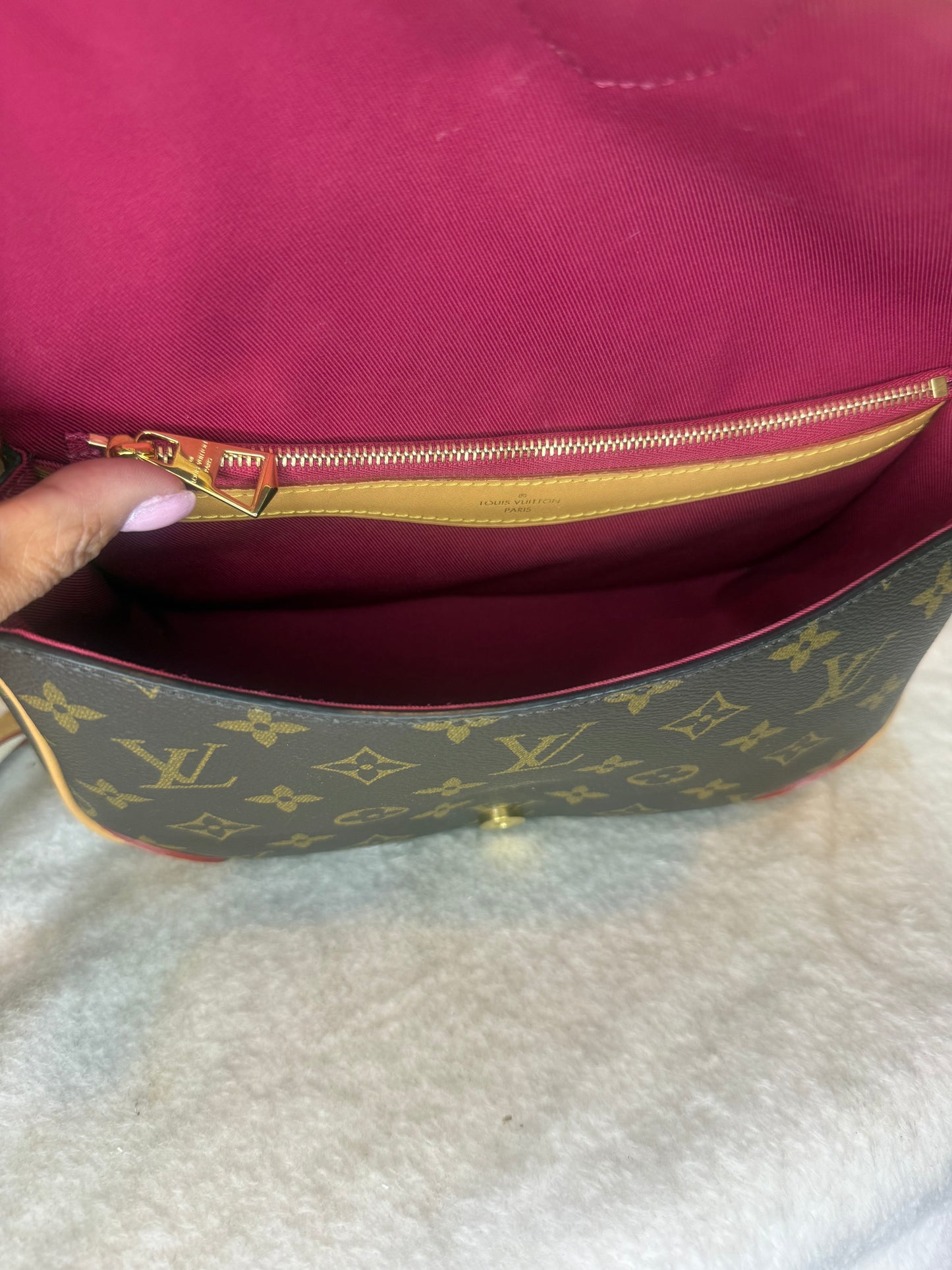 1490. Louis Vuitton Monogram Diane with Fuchsia Pink Interior and both Straps
