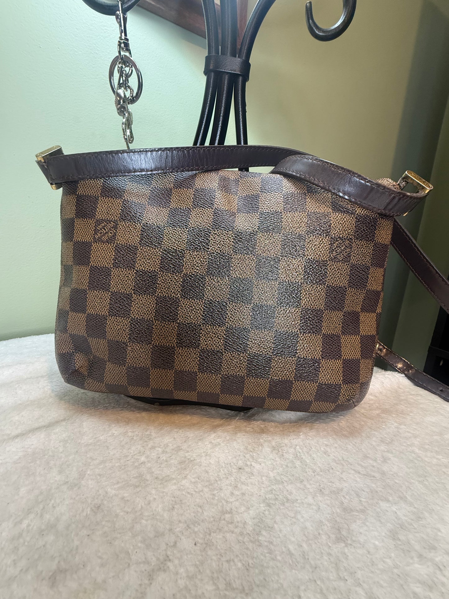 1121. Louis Vuitton Damier Ebene Musette Tango
