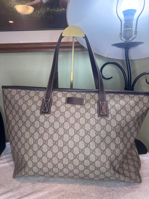 1412. Gucci GG Vintage Supreme Tote